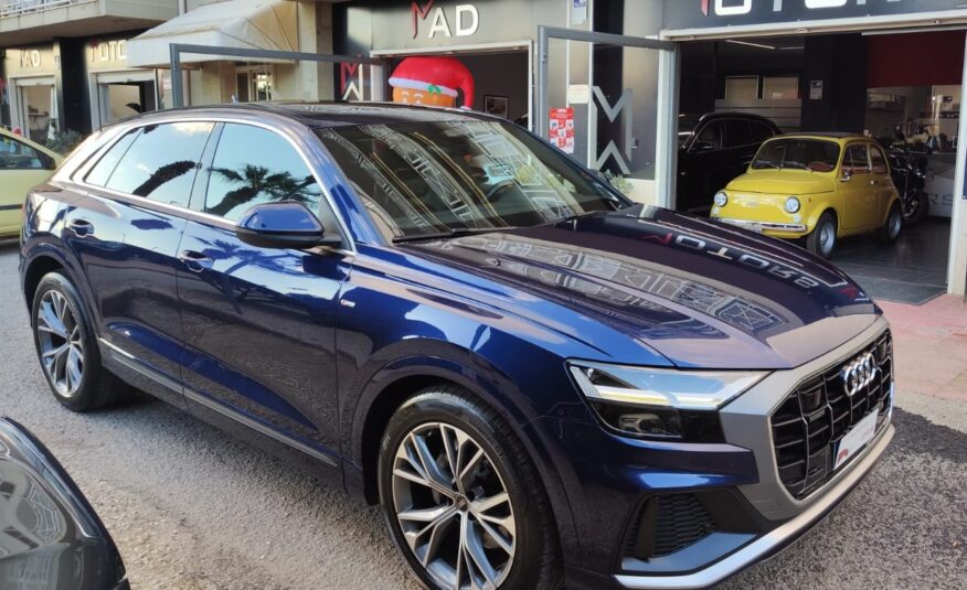 Audi Q8 50 TDI 286 CV quattro tiptronic Sline TETTO IVA 2020 GARANZIA UFFICIALE