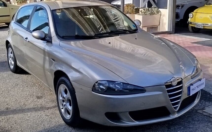 Alfa Romeo 147 1.6 16V TS 5 p. 2005 NEO